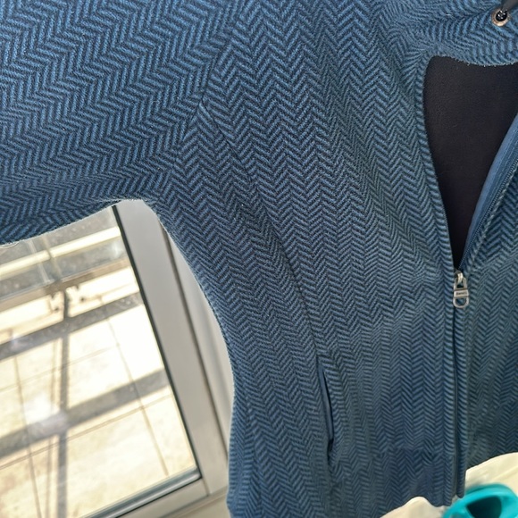 Bench Fleece High Neck Zip-Up - Picture 5 of 5